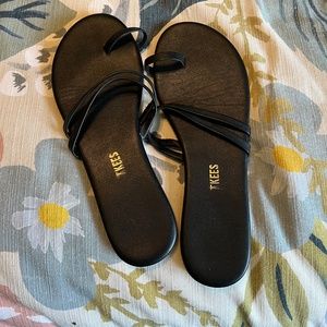 Tkees Leah Sandals
